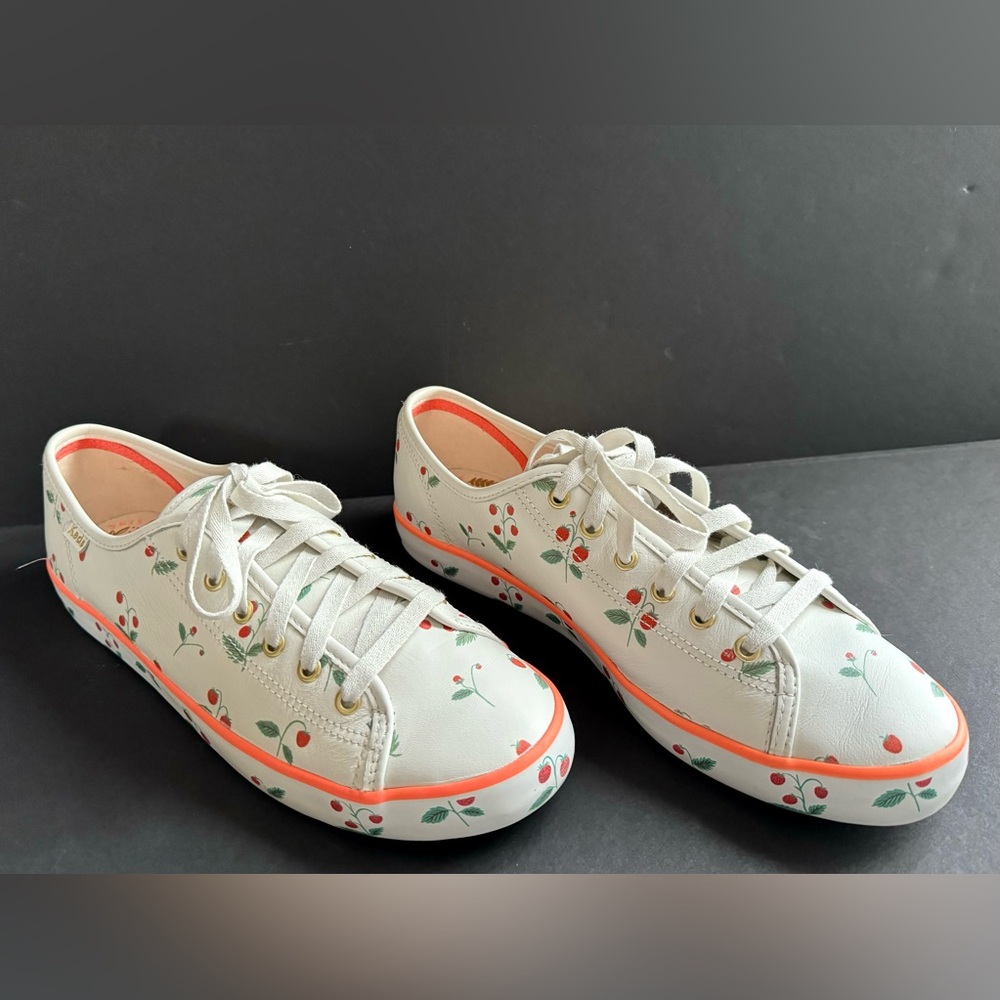 Keds x Rifle Paper Sz 10 Kickstart Leather Sneaker, White w/Mini Strawberries